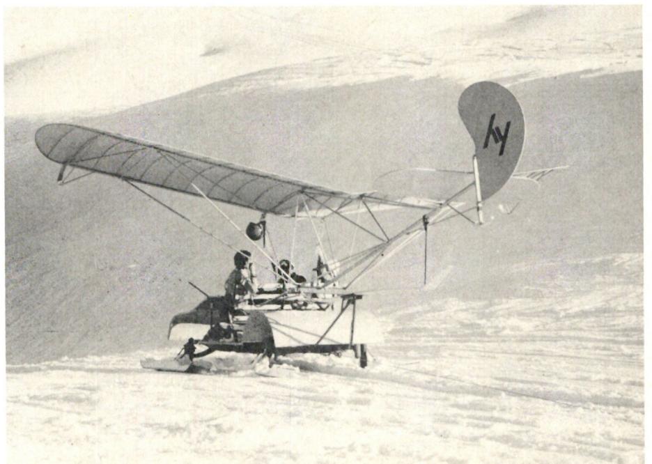 Rückholgefährt für Flugzeug und Pilot