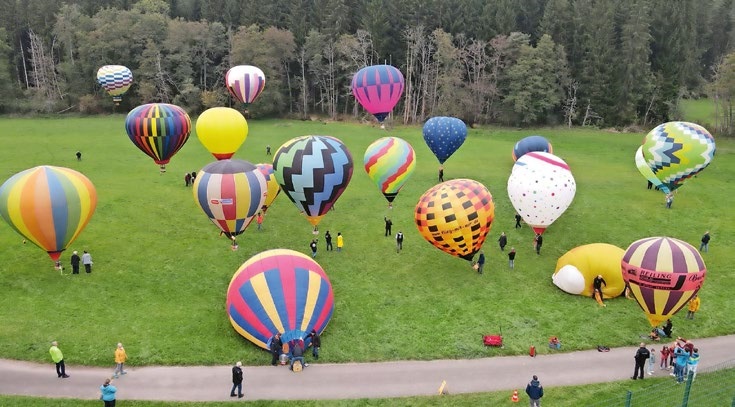 VIER JAHRZEHNTE MODELLBALLONTRADITION IM SCHWARZWALD – JUBILÄUM «INTERNATIONALES BRIGACHTALER MODELLBALLONTREFFEN»